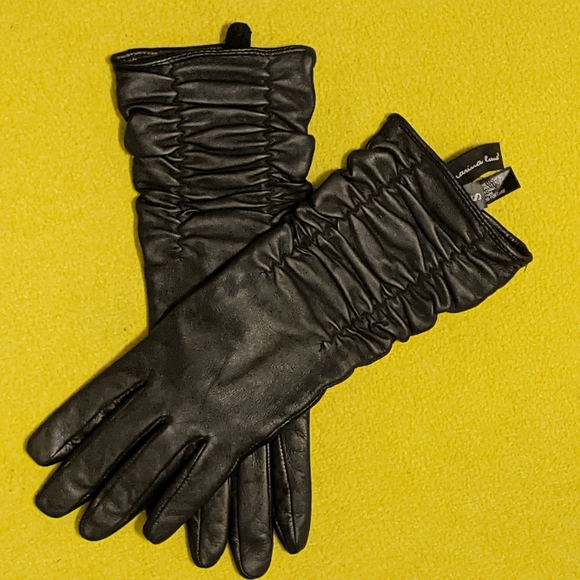 Marina Luna Accessories - Marina Luna Ruched Black leather gloves Small